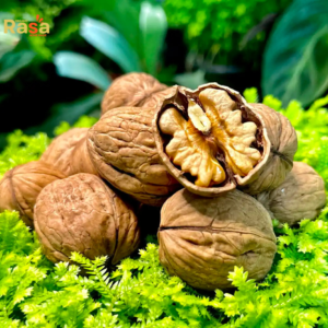 Pure Organic Walnuts (Akhrot) in Shell – Fresh, Delicious & Naturally Delightful!