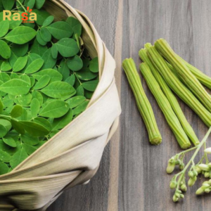 Pure Organic Moringa Powder with Leaf & Branch – Fresh, Homemade, and Nutrient-Rich